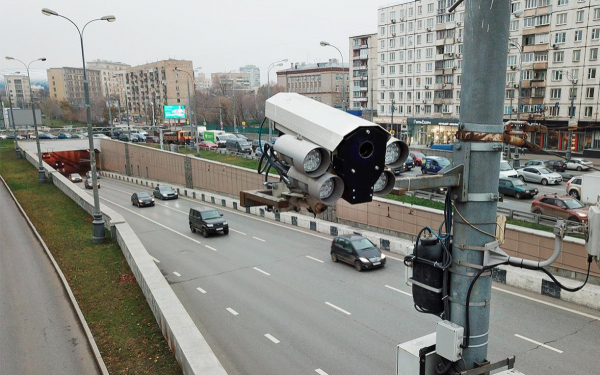 Фото - В Москве перенастроили камеру, которая штрафовала за остановку в пробке